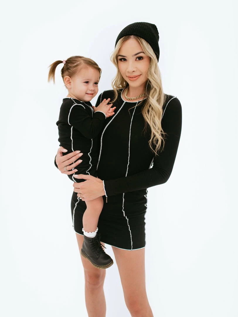 BABY E Mommy's Girl Long Sleeve Dress (Black/White)(Mommy) 2 BABY E Mommy's Girl Long Sleeve Dress (Black/White)(Mommy)