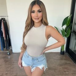 Signature 8 Sarabi High Waisted Shorts(Light Denim) Bottoms