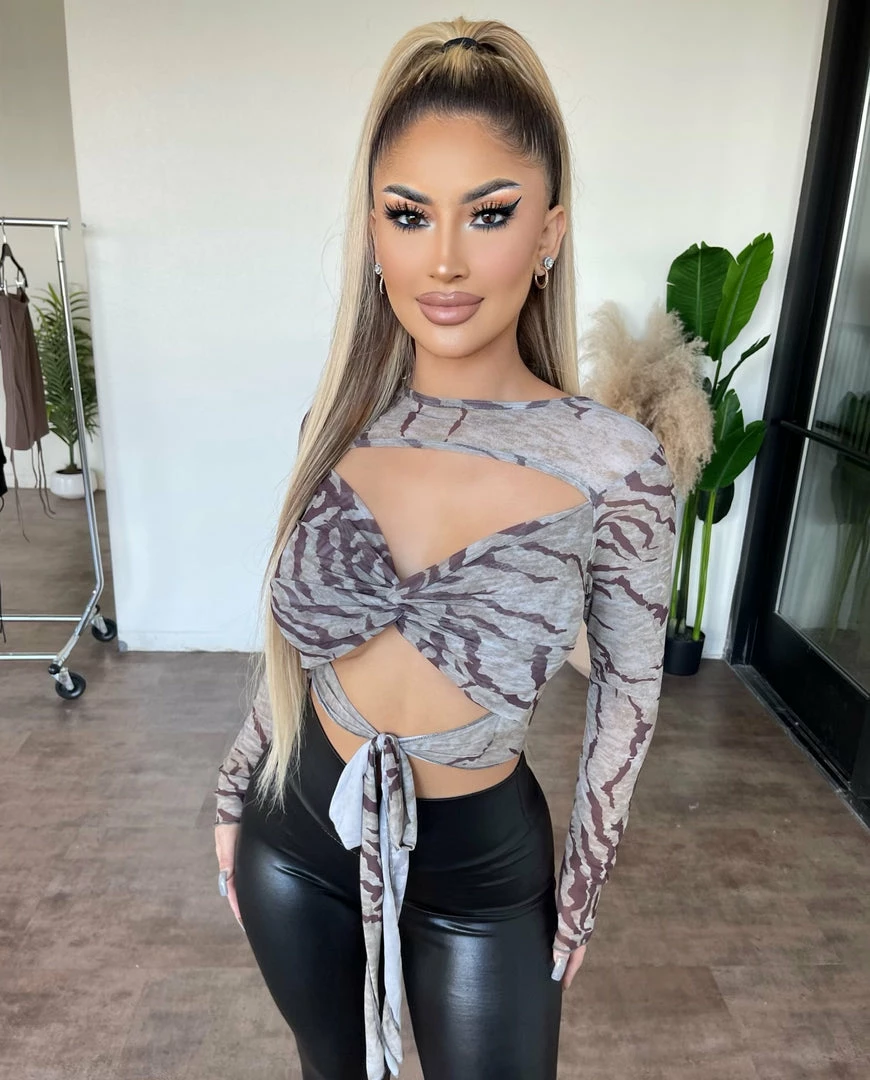 Shelly Tops Alondra Mesh Long Sleeve Top(Grey) 1 Shelly Tops Alondra Mesh Long Sleeve Top(Grey)