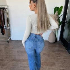 Vibrant Devin High Rise Mom Jeans(Medium)