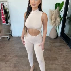 La Luxe Bailey Sleeveless JumpsuitI(Cream)