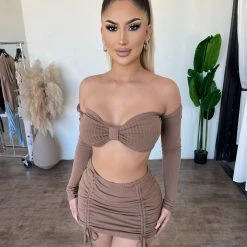 New Pink Tops Lynn Off Shoulder Set(Brown)
