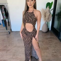 Win Win Lisa Halter Dress(Black/Brown)