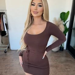 La Luxe Sam Long Sleeve Open Back Dress(Chocolate)